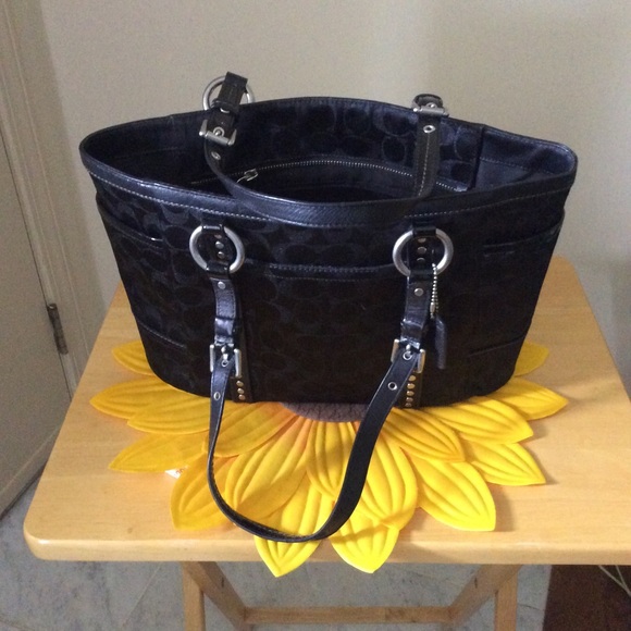 Coach Handbags - Black Coach Signature Purse